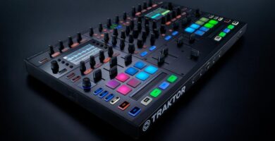 NI Traktor Kontrol S8 Foto Perspective