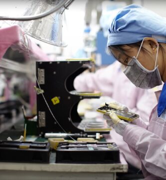 foxconn iphone production