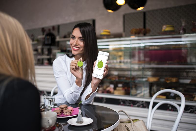 Green Keys App Woman web