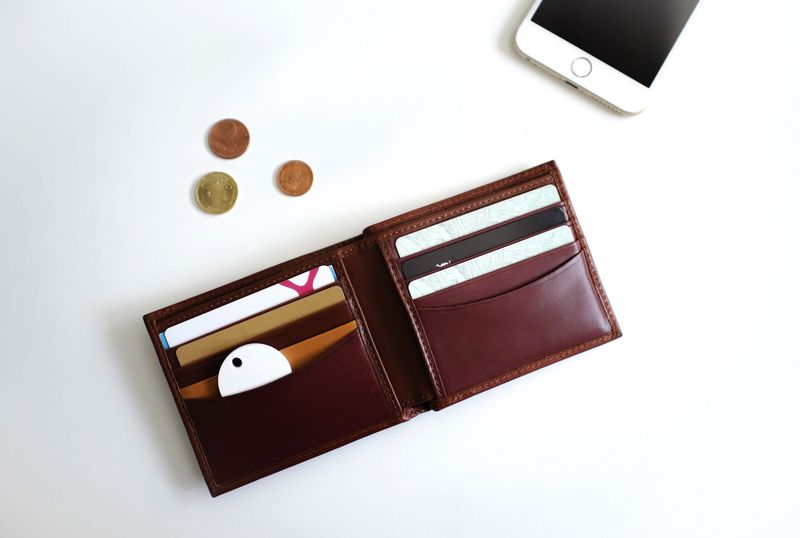 White Leather Man Wallet web