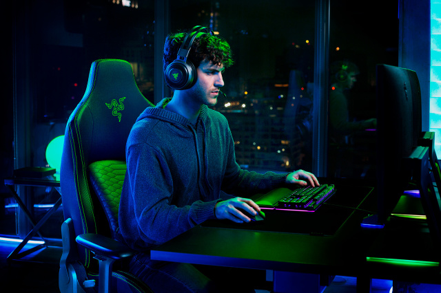Razer Iskur
