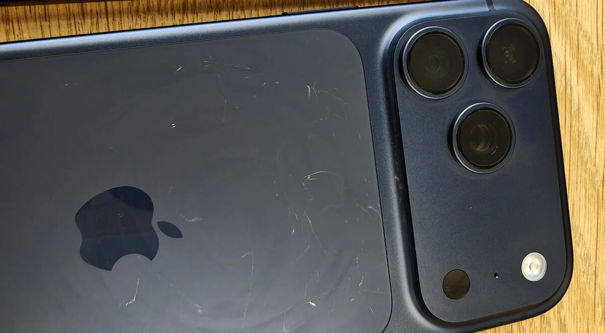 iPhone 17 Pro scratchgate