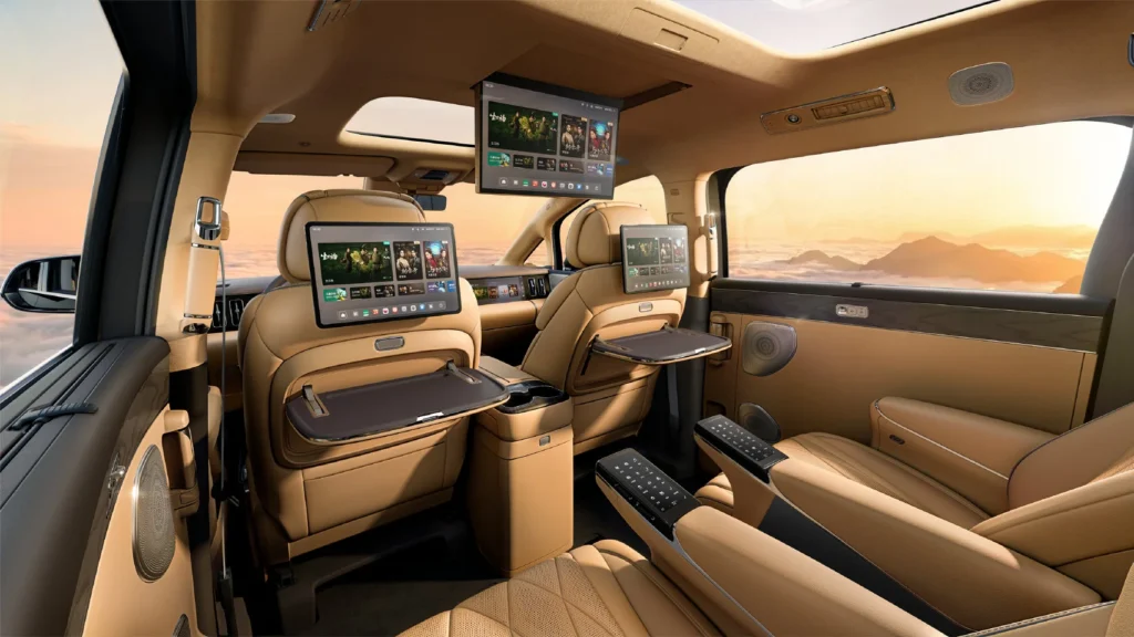 BYD Denza D9 2026: El monovolumen que quiere humillar a la clase Business de los aviones 2 BYD Denza D9 2026 2