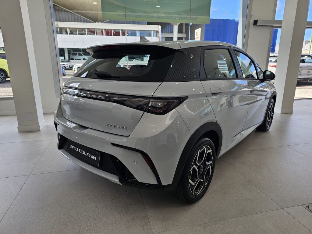 BYD Dolphin a prueba en 2026: ¿Sigue siendo el "Delfín" el rey de los eléctricos compactos en Canarias? 1 BYD Dolphin 3 1