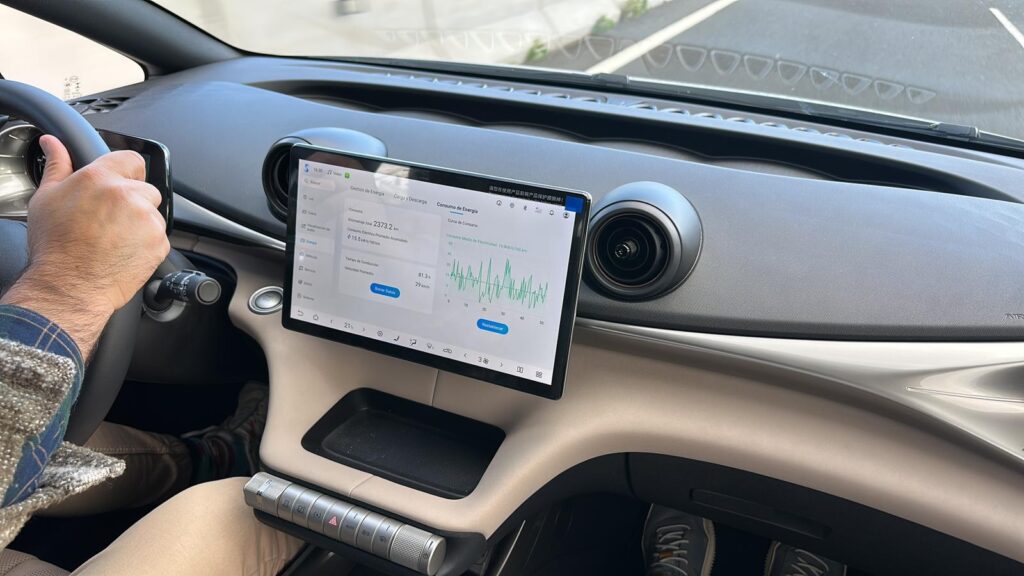 BYD Dolphin a prueba en 2026: ¿Sigue siendo el "Delfín" el rey de los eléctricos compactos en Canarias? 6 BYD Dolphin 8 1