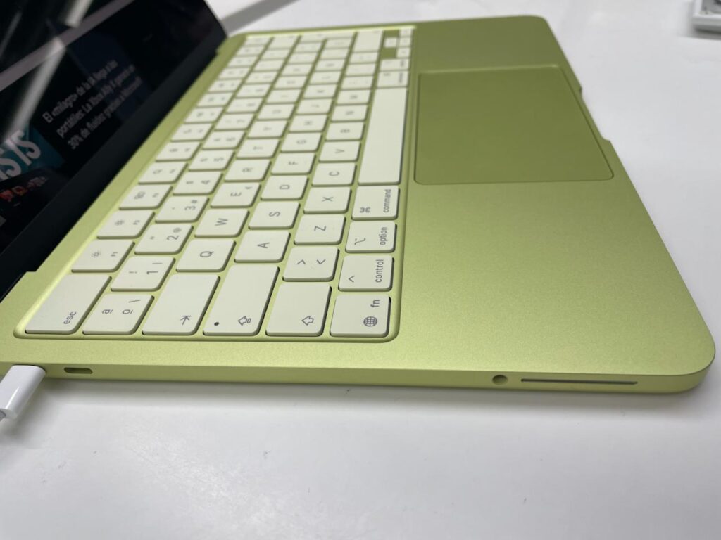 MacBook Neo review 2 1
