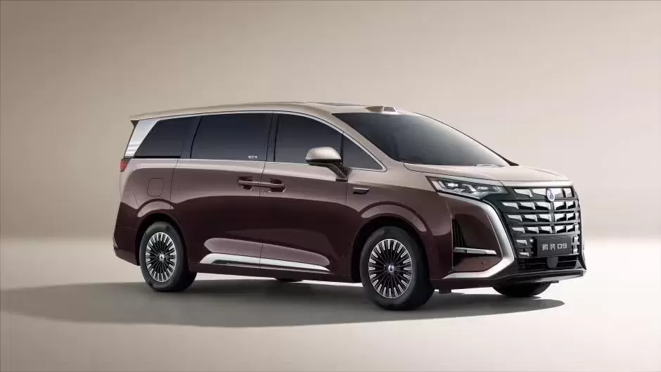 BYD Denza D9 2026: El monovolumen que quiere humillar a la clase Business de los aviones 4 segunda generacion del DENZA D9 de BYD