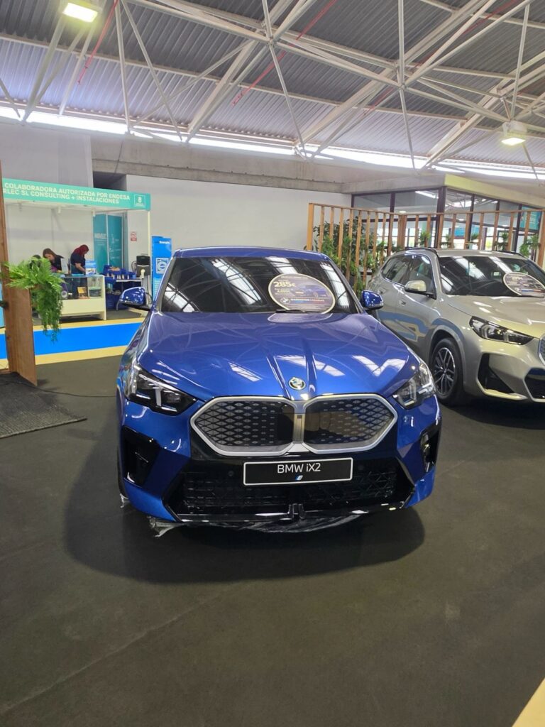 BMW iX2 1