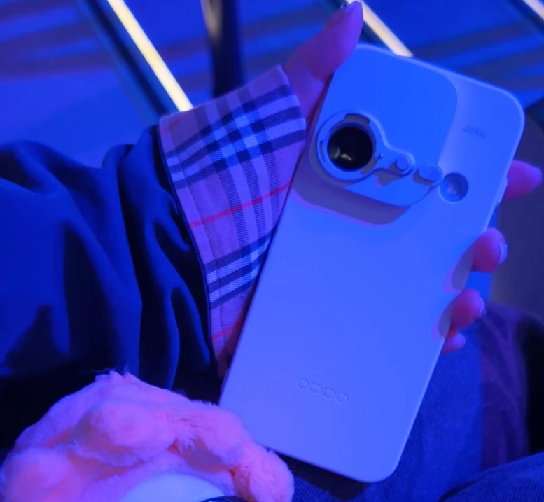 OPPO Find X9s Pro Hasselblad: El teleobjetivo que quiere jubilar a las cámaras profesionales 1 OPPO Find X9s Pro Hasselblad