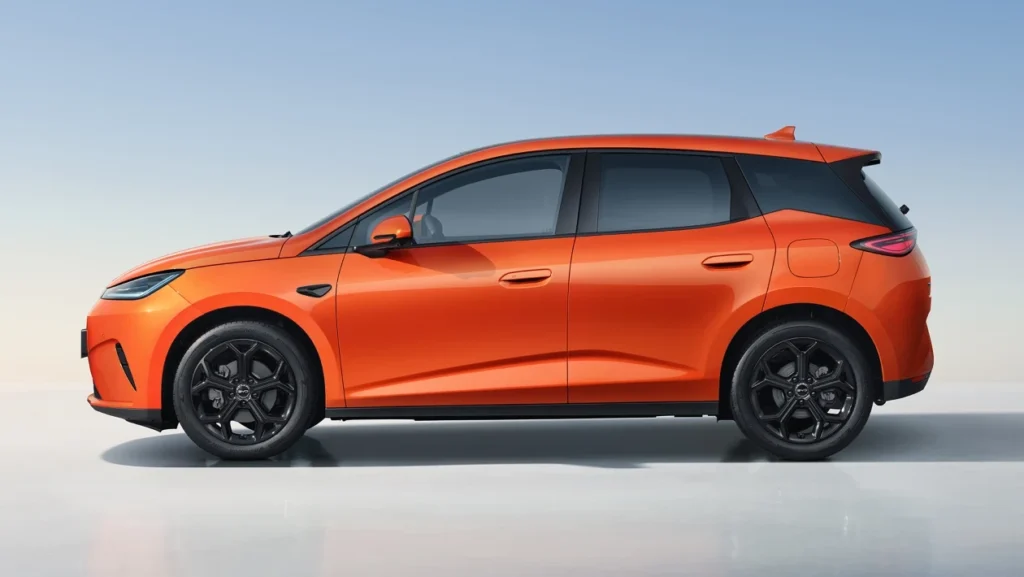 BYD Dolphin G DM i 2