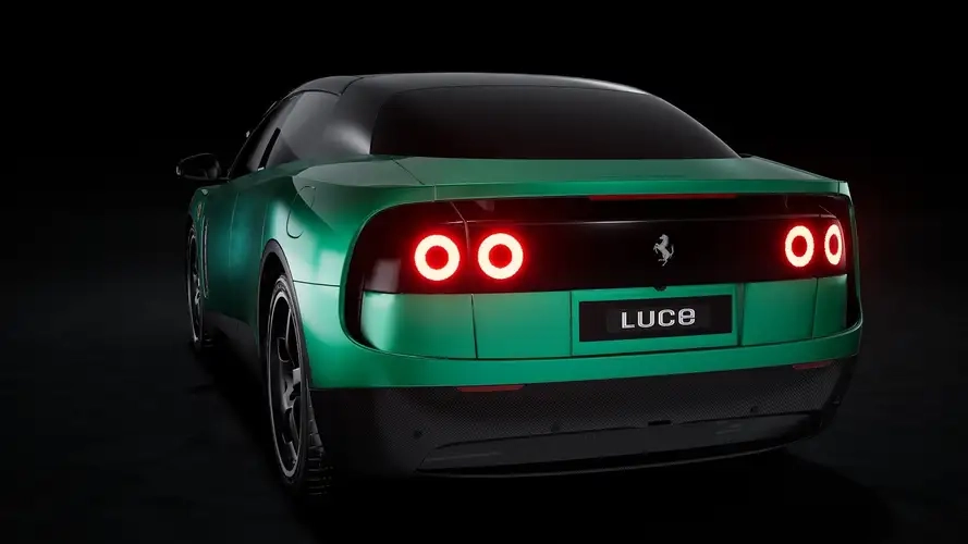 Configurando el Ferrari Luce EV: 35 tonos de pintura y el sello analógico-digital de Jony Ive 5 Ferrari Luce EV trasera