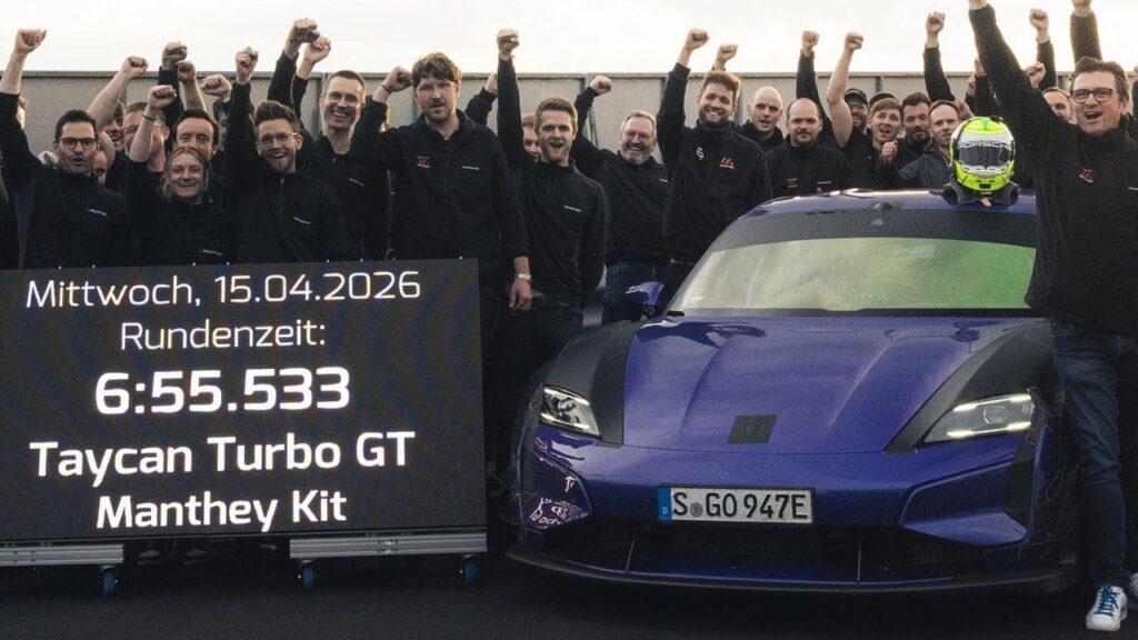 Porsche Taycan fulmina record 1