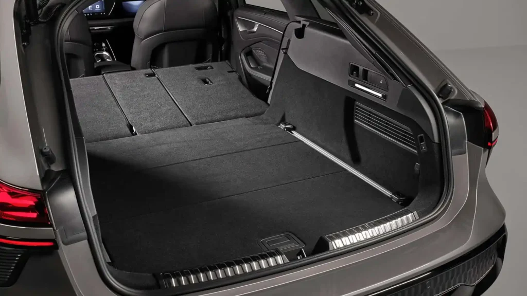 Audi A6 Allroad maletero 1
