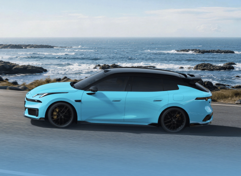 Lynk Co 07GT lateral 1
