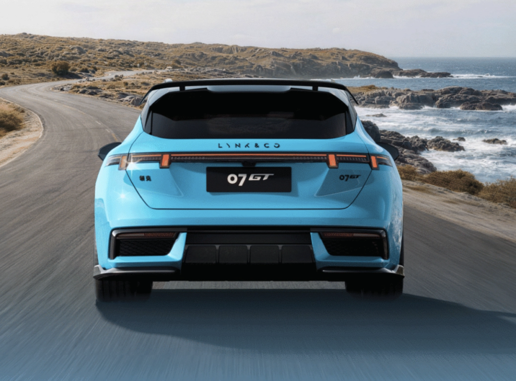 Lynk Co 07GT trasera 1