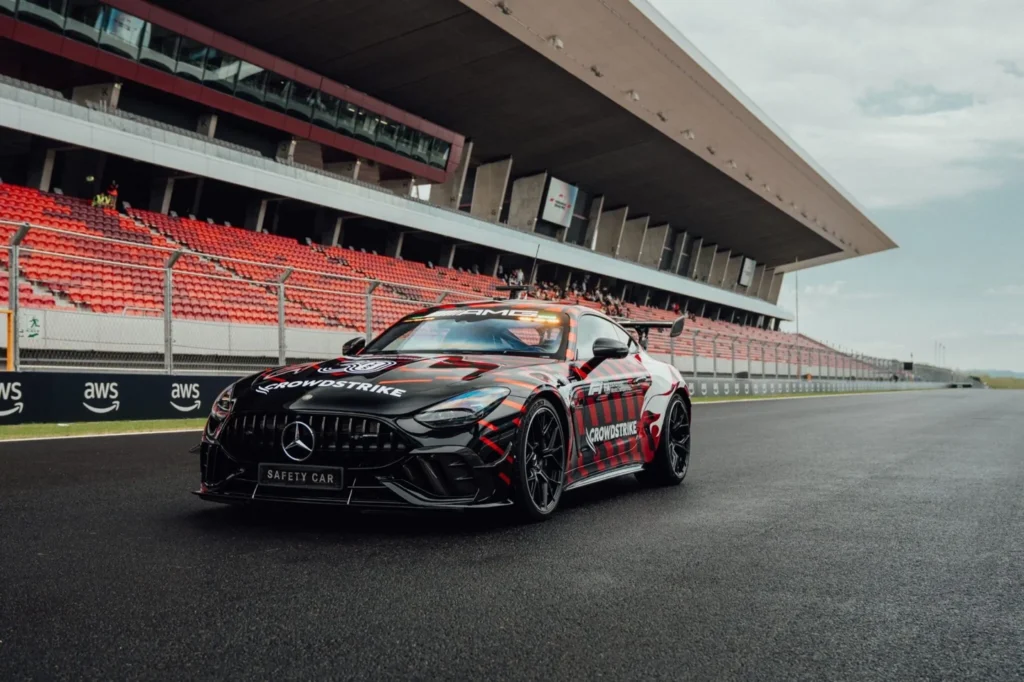 Mercedes-AMG desata a su nueva bestia: El GT 63 Pro 4Matic+ debuta como Coche de Seguridad en la Fórmula 1 2 Mercedes AMG presenta el GT 63 Pro 4Matic 3