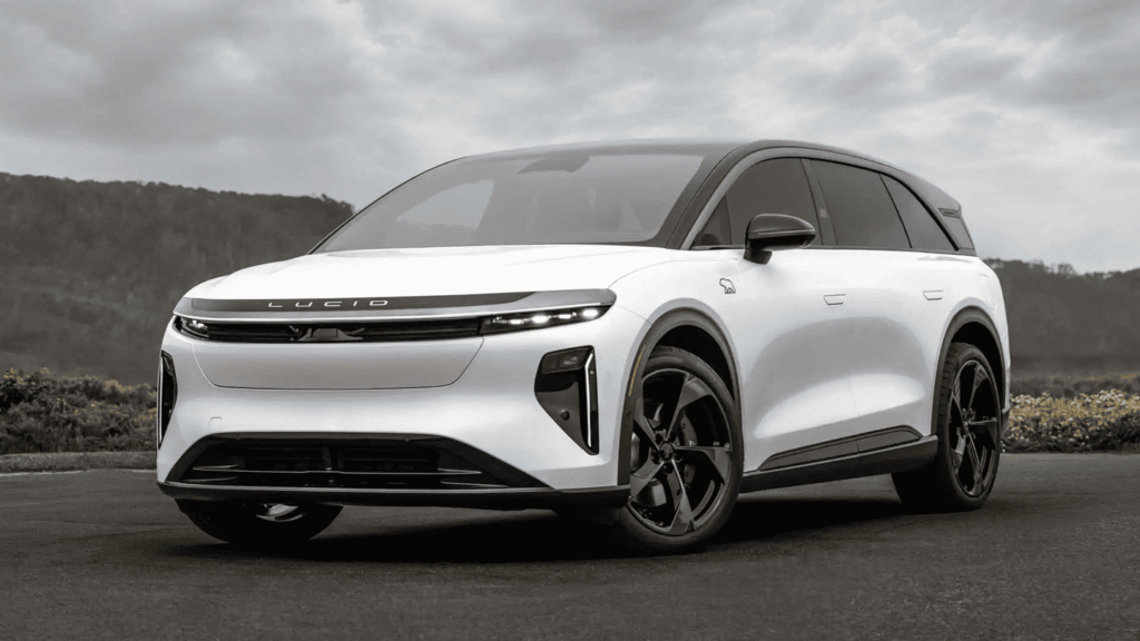 Lucid Gravity GT-S: 1.070 caballos de pura bestialidad eléctrica disfrazados de SUV familiar 1 Lucid Gravity GT S anzamiento 1