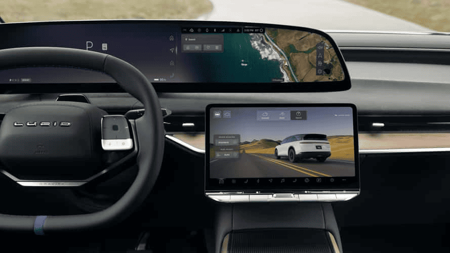 Lucid Gravity GT-S: 1.070 caballos de pura bestialidad eléctrica disfrazados de SUV familiar 5 Lucid Gravity GT S pantalla interior